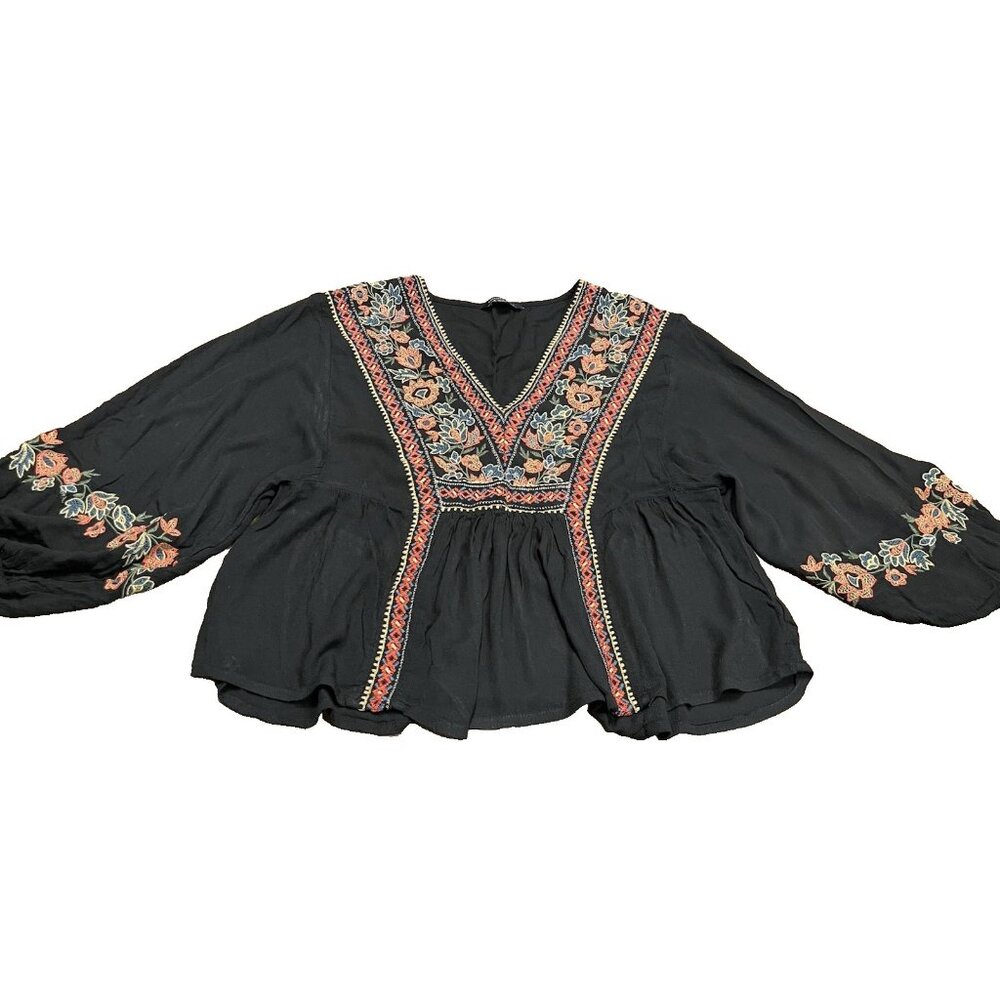 American Eagle Embroidered Peasant Top Medium Floral Boho Flowy Artsy Hippie